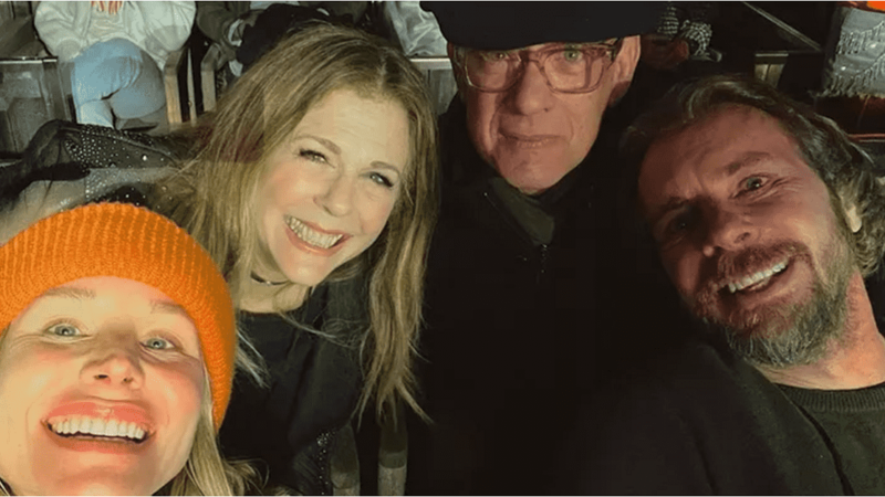 Tom Hanks, Rita Wilson Photobomb Kristen Bell and Dax Shepard’s Selfie at Shania Twain Concert